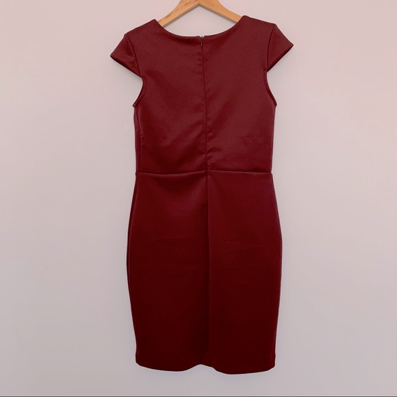 Sexy Chic Romantic Old Money Bodycon Sweetheart Pegged Dress in Burgundy Red (S) - Picture 5 of 5